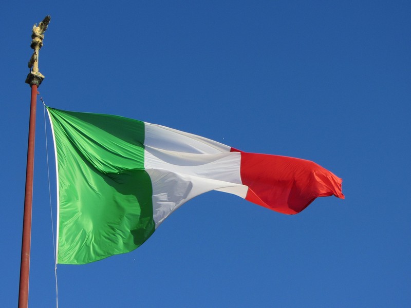 Protocolli COVID 19 per Ingresso in Grecia - Bandiera Italiana Foto di greghristov da Pixabay
