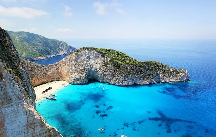 island-hopping-grecia-zante-grecia-spiaggia-del-relitto