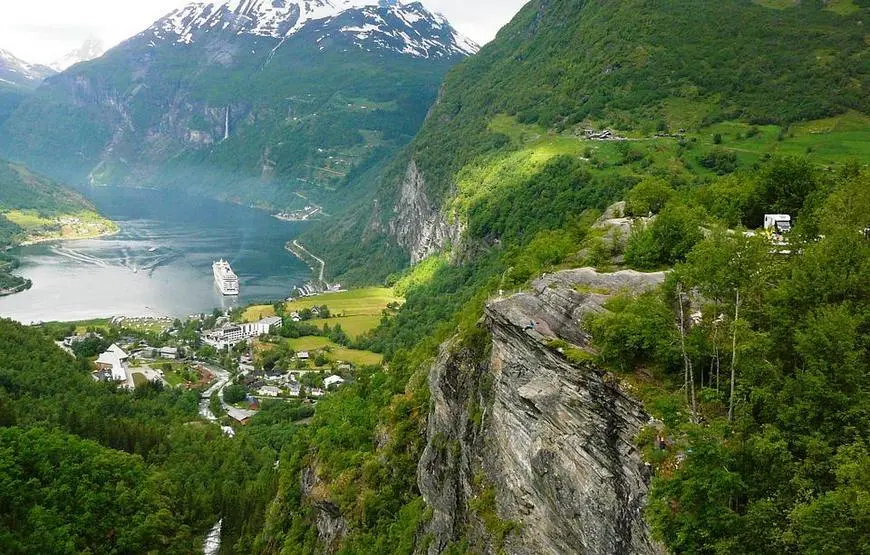 crociera-sui-fiordi-norvegesi-geirangerfjord